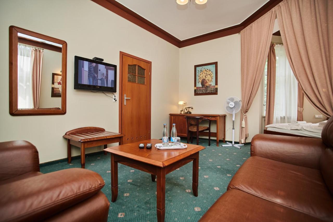 Park Hotel Świdnica Dış mekan fotoğraf