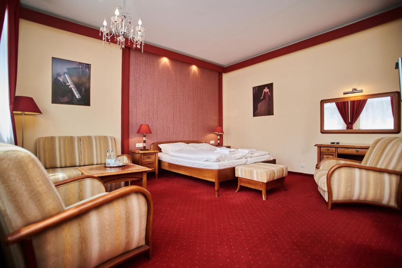 Park Hotel Świdnica Dış mekan fotoğraf